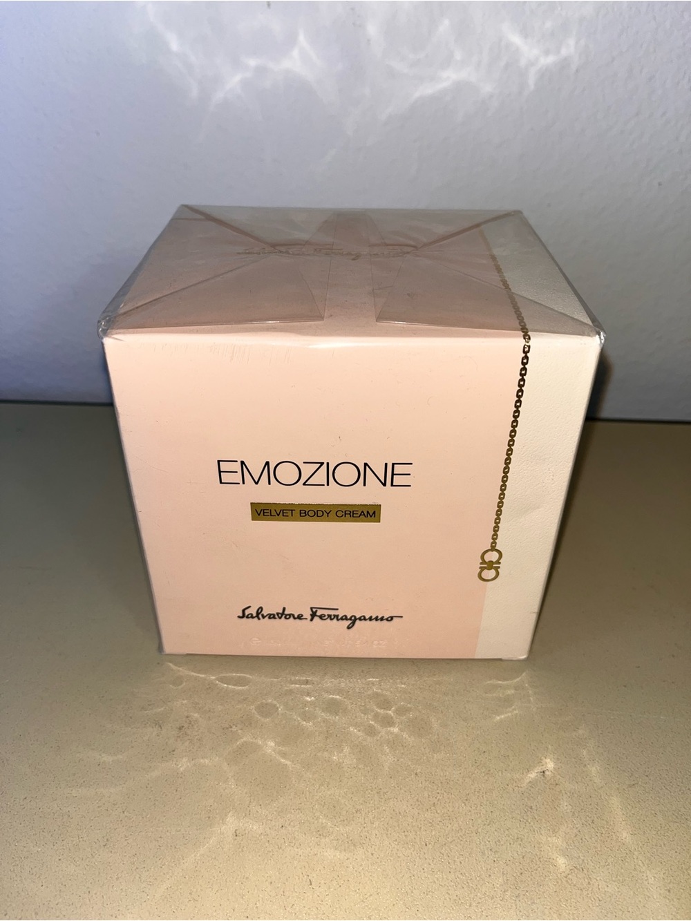 New & Sealed Salvatore Ferragamo Emozione Velvet Body Cream 5.4oz/150ml